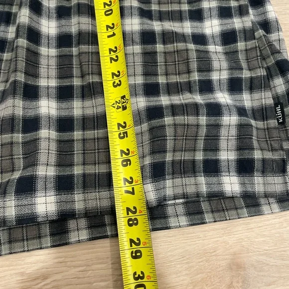 Kuhl Men's Black and Gray Plaid Button Down Shirt - Picture 6 of 6